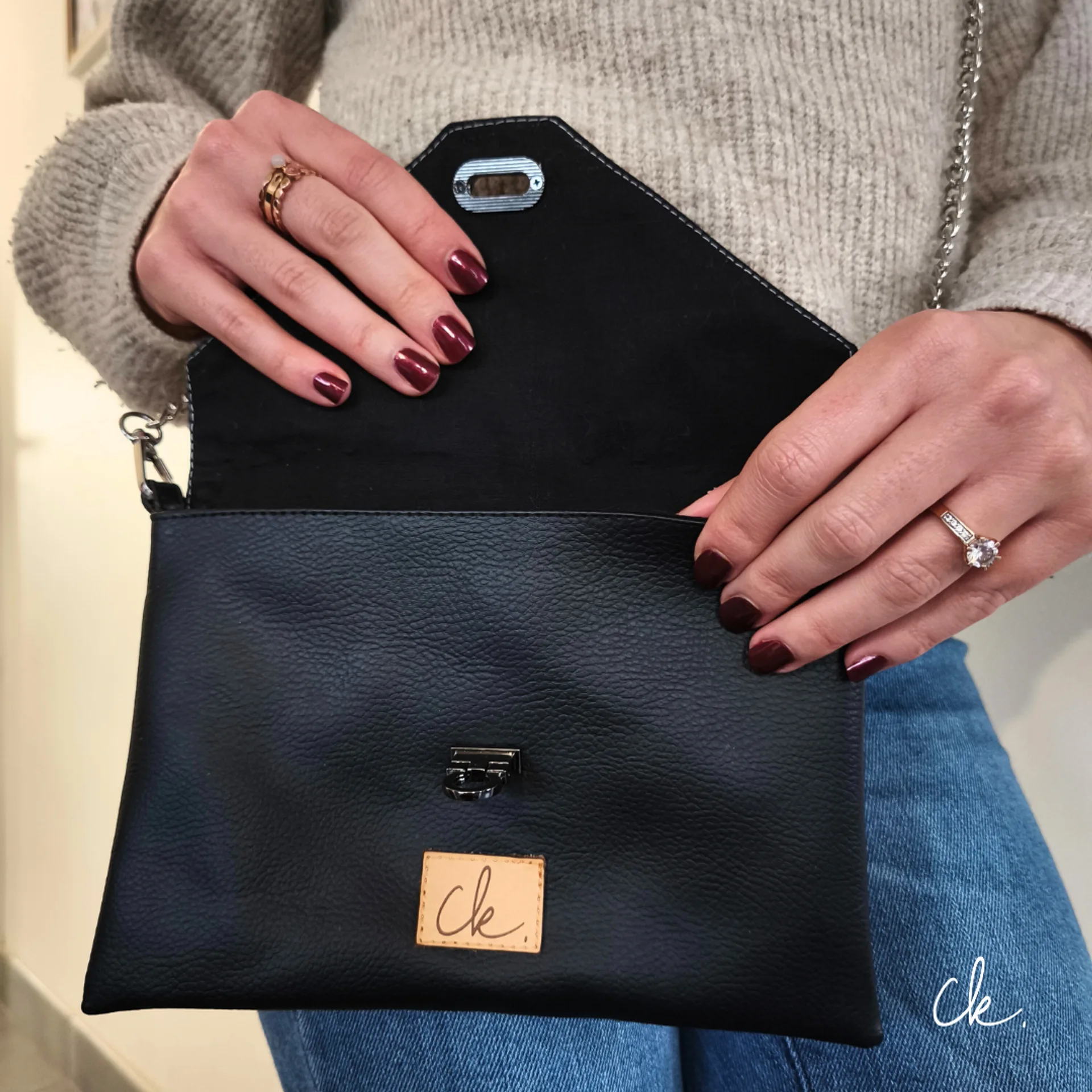 Pochette Macha