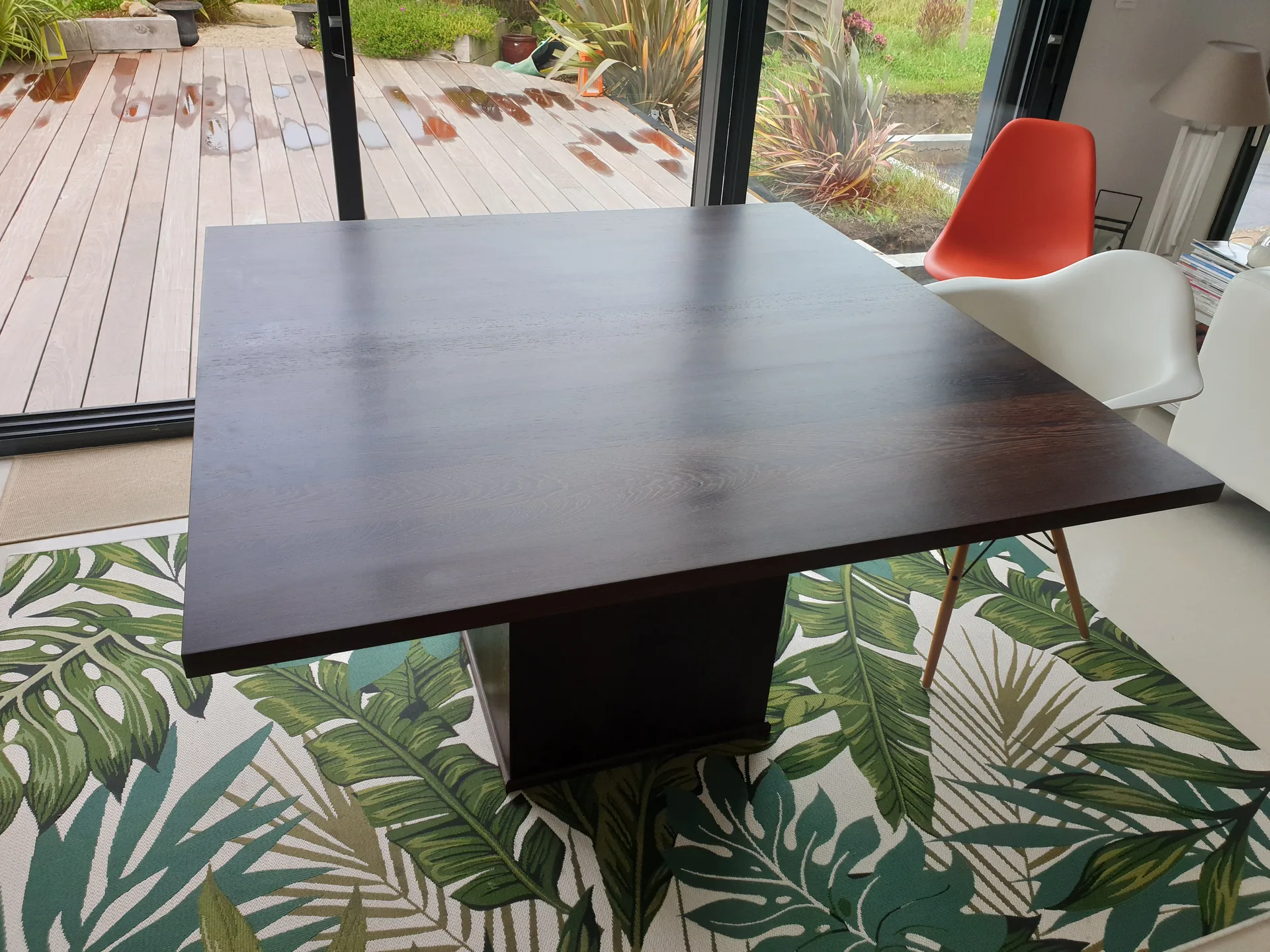 Table carrée en wengé
