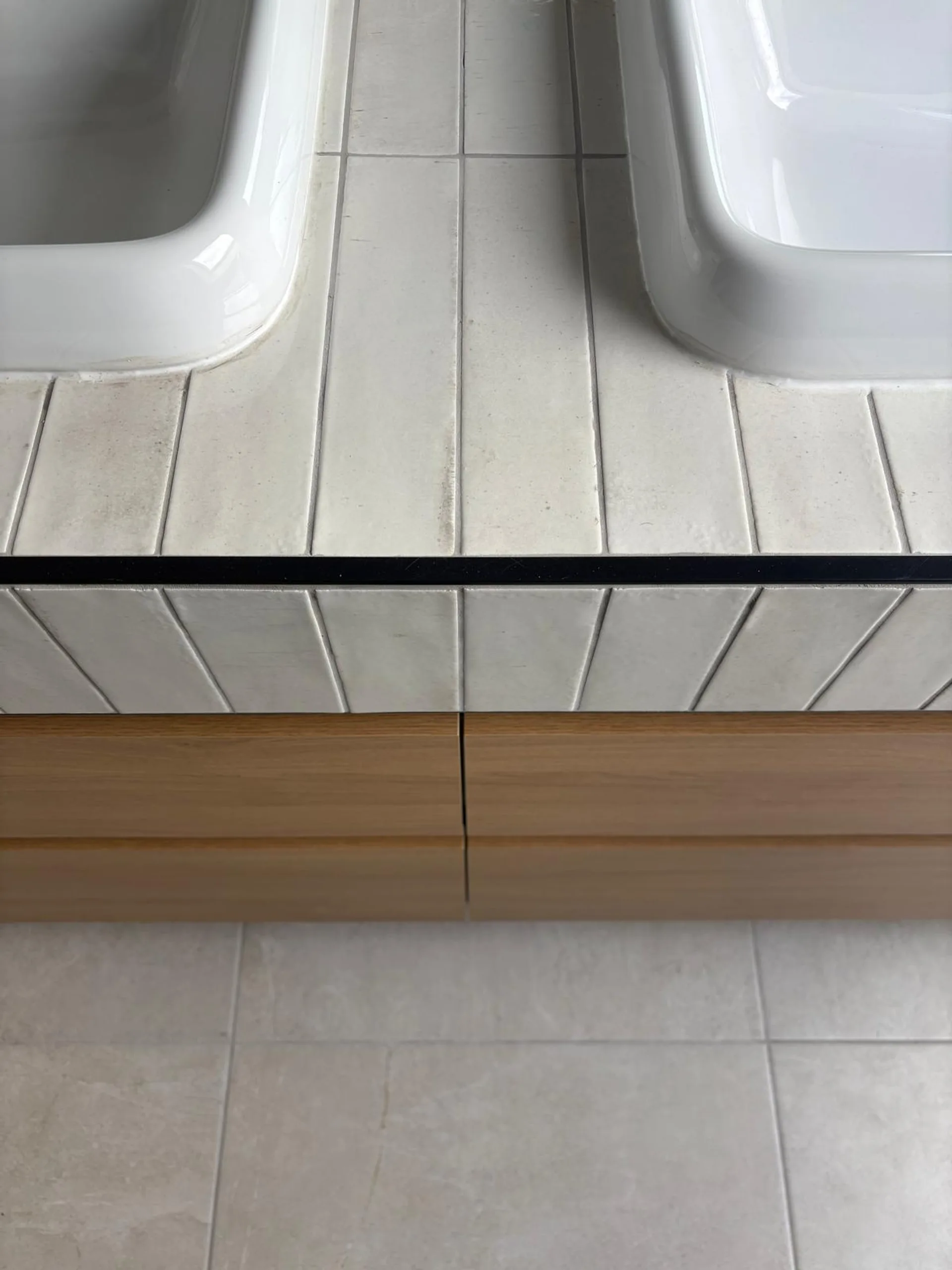 Meuble de salle de bain sur mesure 6 tiroir a crach Meuble de salle de bain sur mesure 6 tiroir a crach