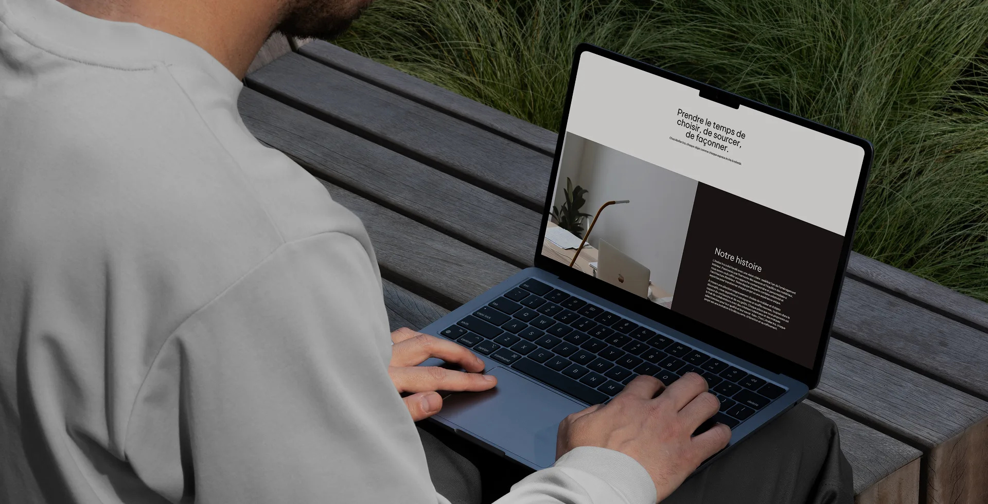 homme consultant site vitrine fait avec la plateforme mariol.co
